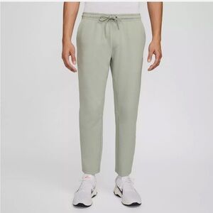 NWT Nike Mens Dri-Fit UV Tapered Jade Horizon Sweatpants sz XL